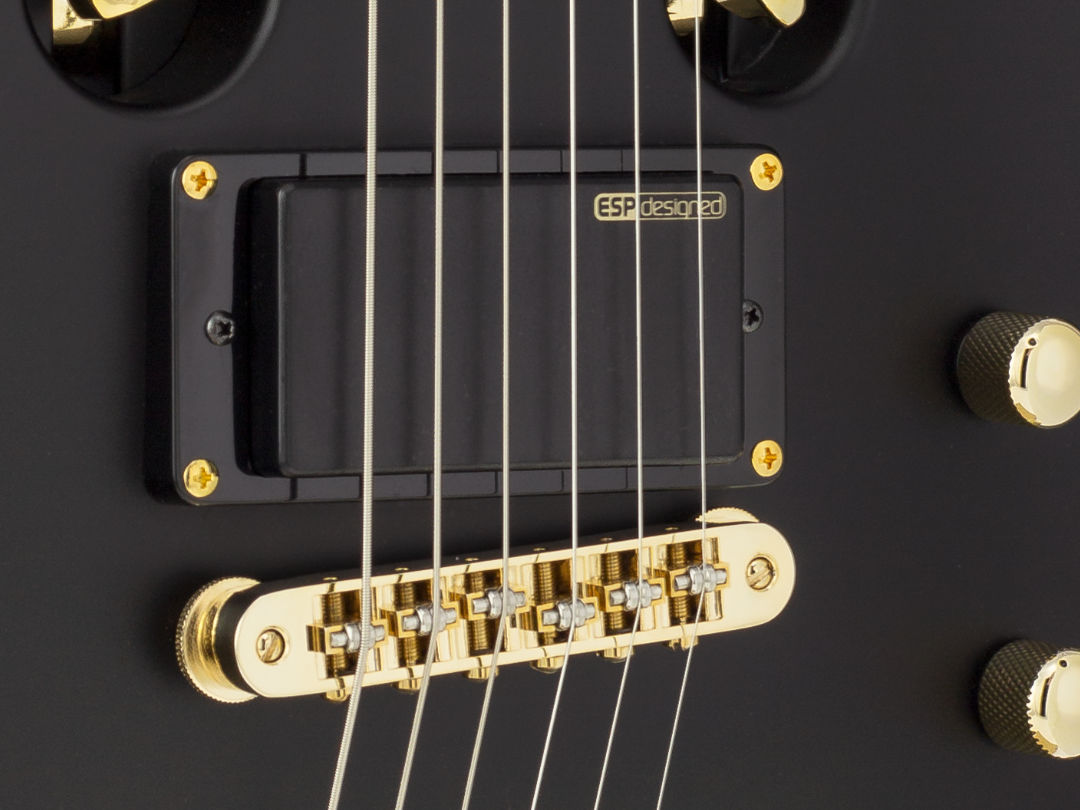 EC1-VBKM-pickup-Traveler Guitar®