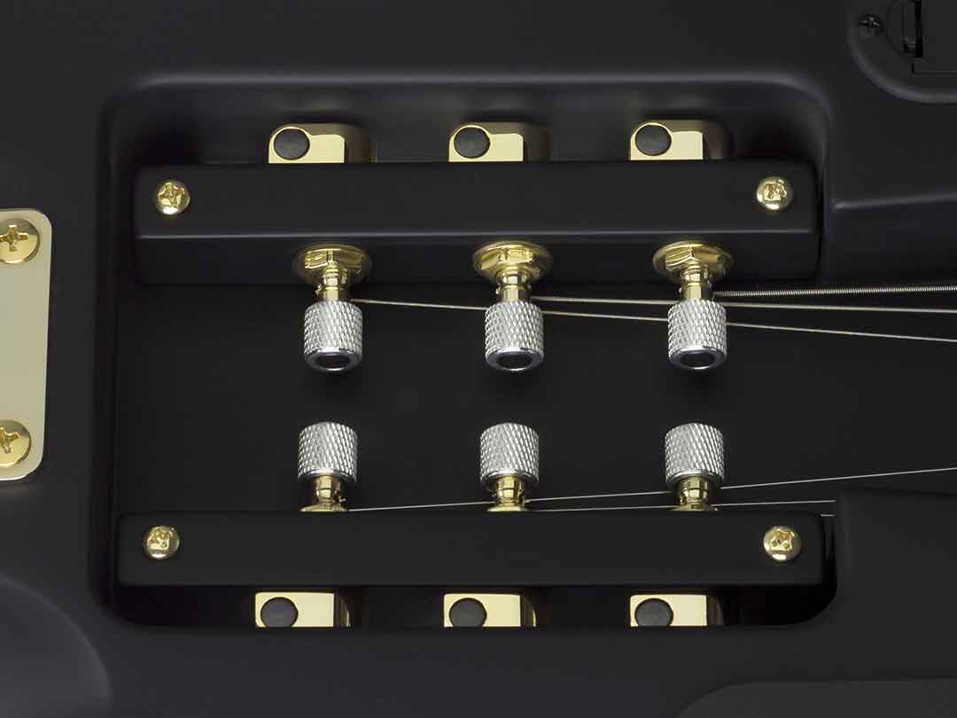 EC1-VBKM-tuners-Traveler Guitar®