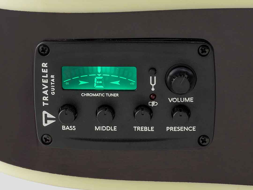 RD450E-preamp-Traveler Guitar®