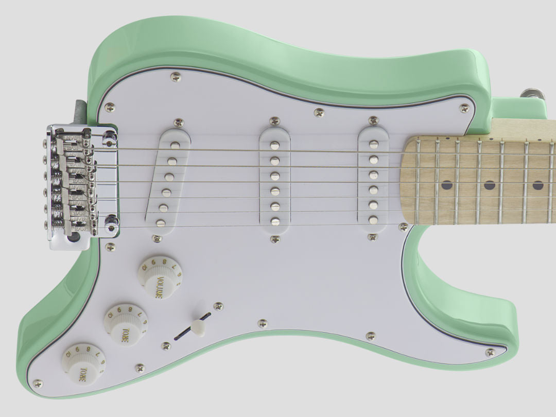 TCD-SGNG-detail-callout_3159b88a-436f-4b7c-9361-503a90cc6281-Traveler Guitar®