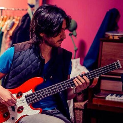 Andres Rotmistrovsky - Traveler Guitar®
