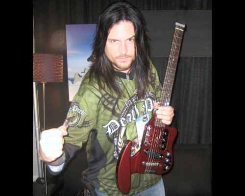 Jason Hook - Traveler Guitar®