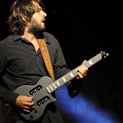 Jose Luis Pardo - Traveler Guitar®