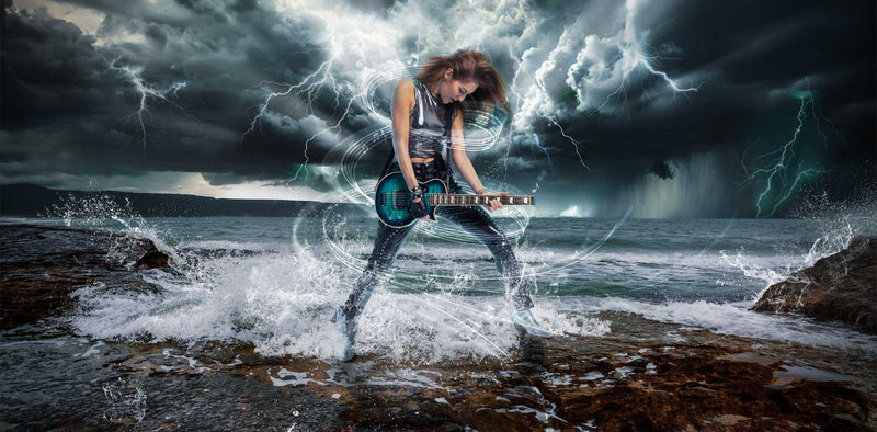 Nadia Lanfranconi - Traveler Guitar®
