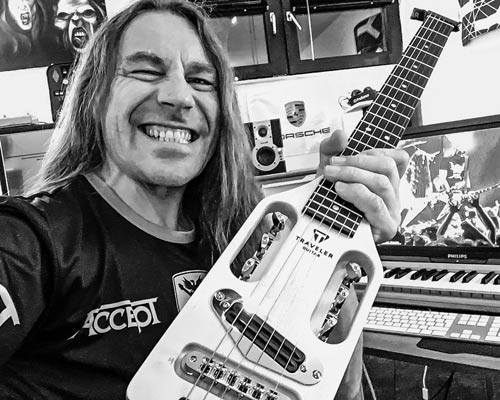 Uwe Lulis - Traveler Guitar®