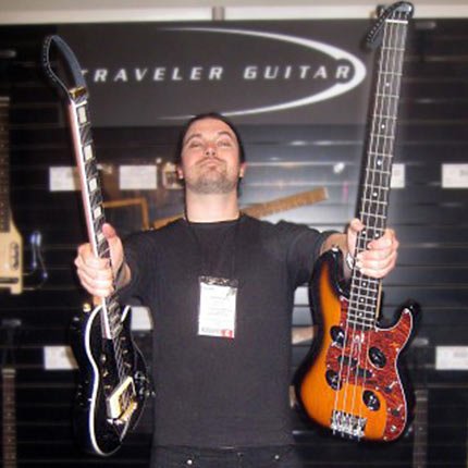 Victor Brandt - Traveler Guitar®