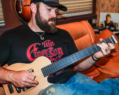 Zac Brown - Traveler Guitar®