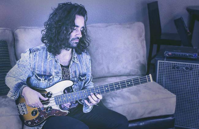 Used Bass Guitars - Traveler Guitar-Traveler Guitar®