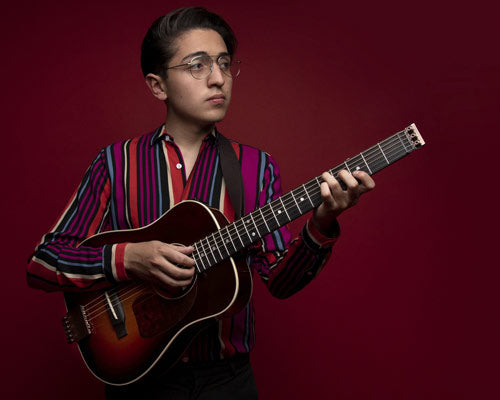 AG-450-Fer-Dawn-Avenue-Traveler Guitar®