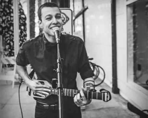 Dylan-Dunlap_ULA_5850a452-8324-4931-a2fd-bd78f9c29f67-Traveler Guitar®