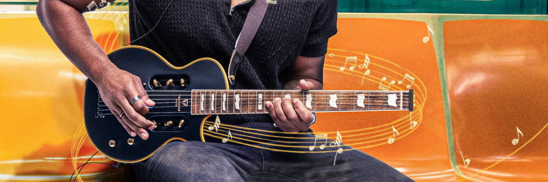 Traveler Guitar EG-1 (Gloss Blue with White Racing Stripe