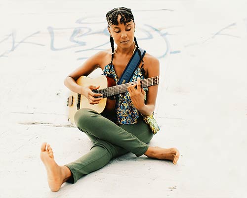 KOKU_GONZA_TRAVELER_GUITAR_AG-105_a542253c-c267-491c-80c8-89f33f881c76-Traveler Guitar®