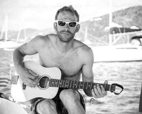 Lowell_Bailey_-_Redlands_Dreadnought-Traveler Guitar®