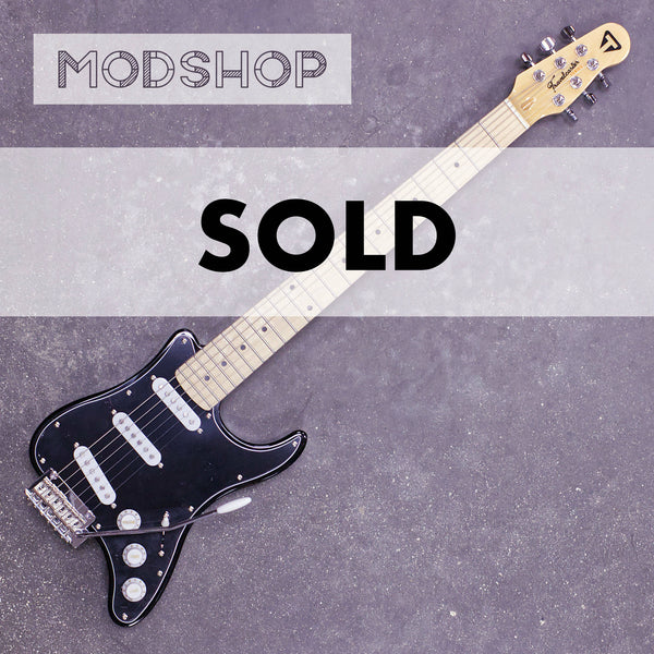 MOD SHOP-Travelcaster Deluxe (Gloss Black/ Maple Fretboard