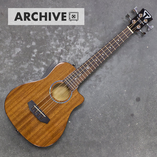Traveler Guitar Redlands Mini Mahogany Acoustic Guitar