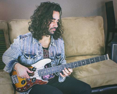 TB-4P-Kristian-Attard-Traveler Guitar®